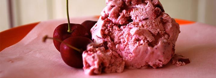 Ricetta del gelato alla composta di frutta di ciliegie Fieschi